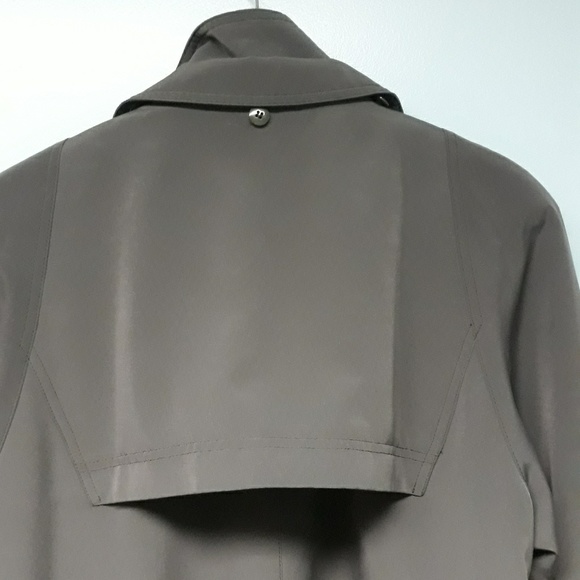 Trench coat - Picture 4 of 7